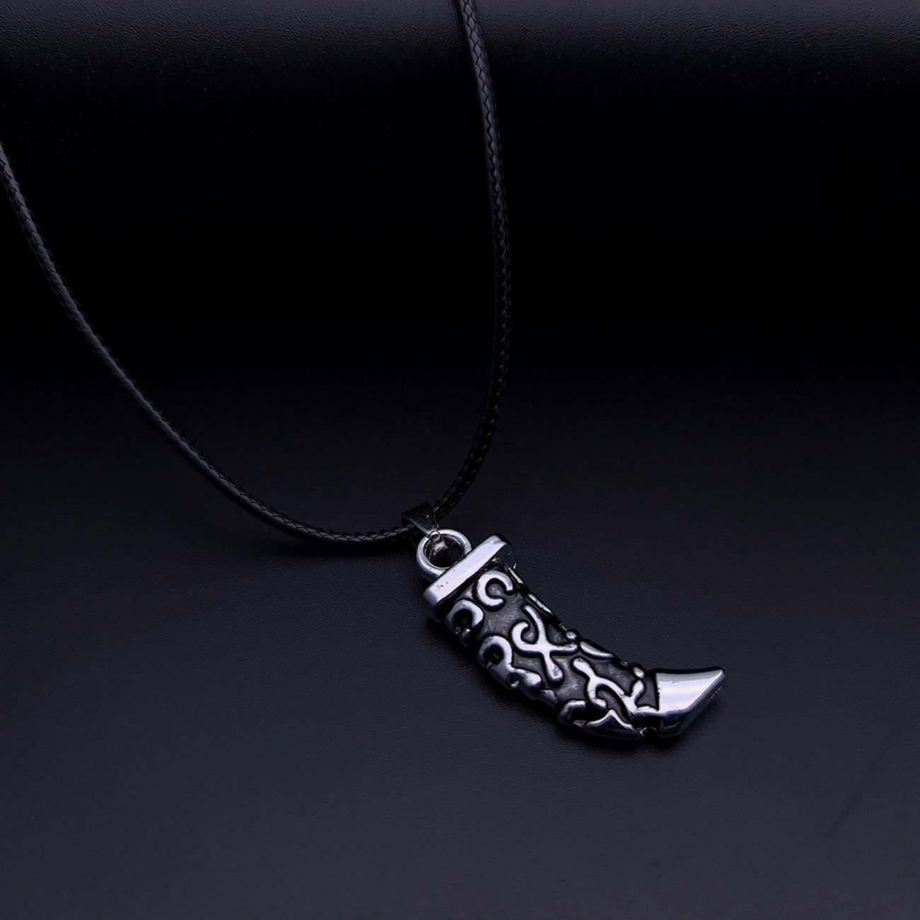 Nuevo Collar Vikingo Cuerno Unisex + Estuche